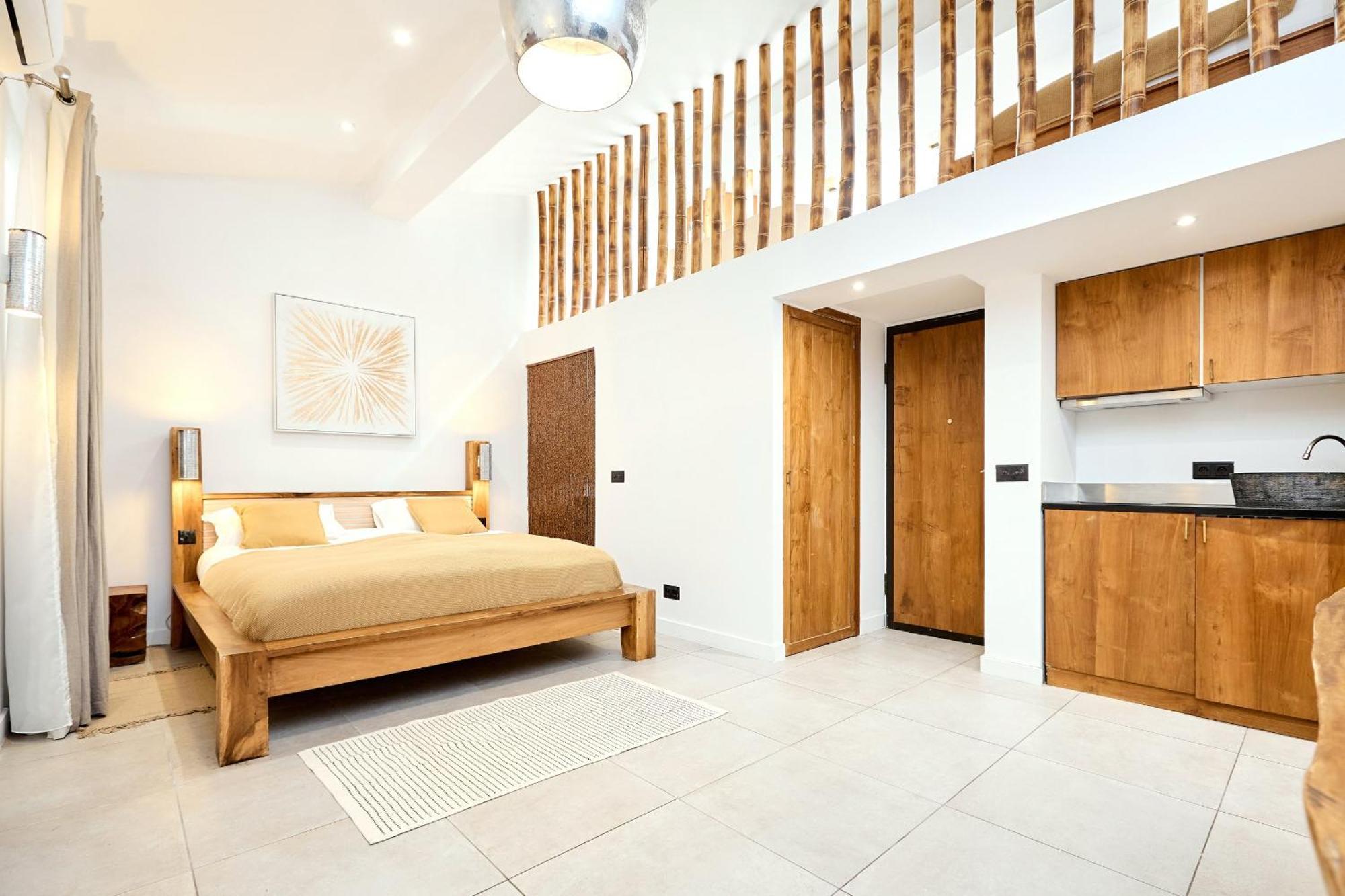 Alma Apartment *