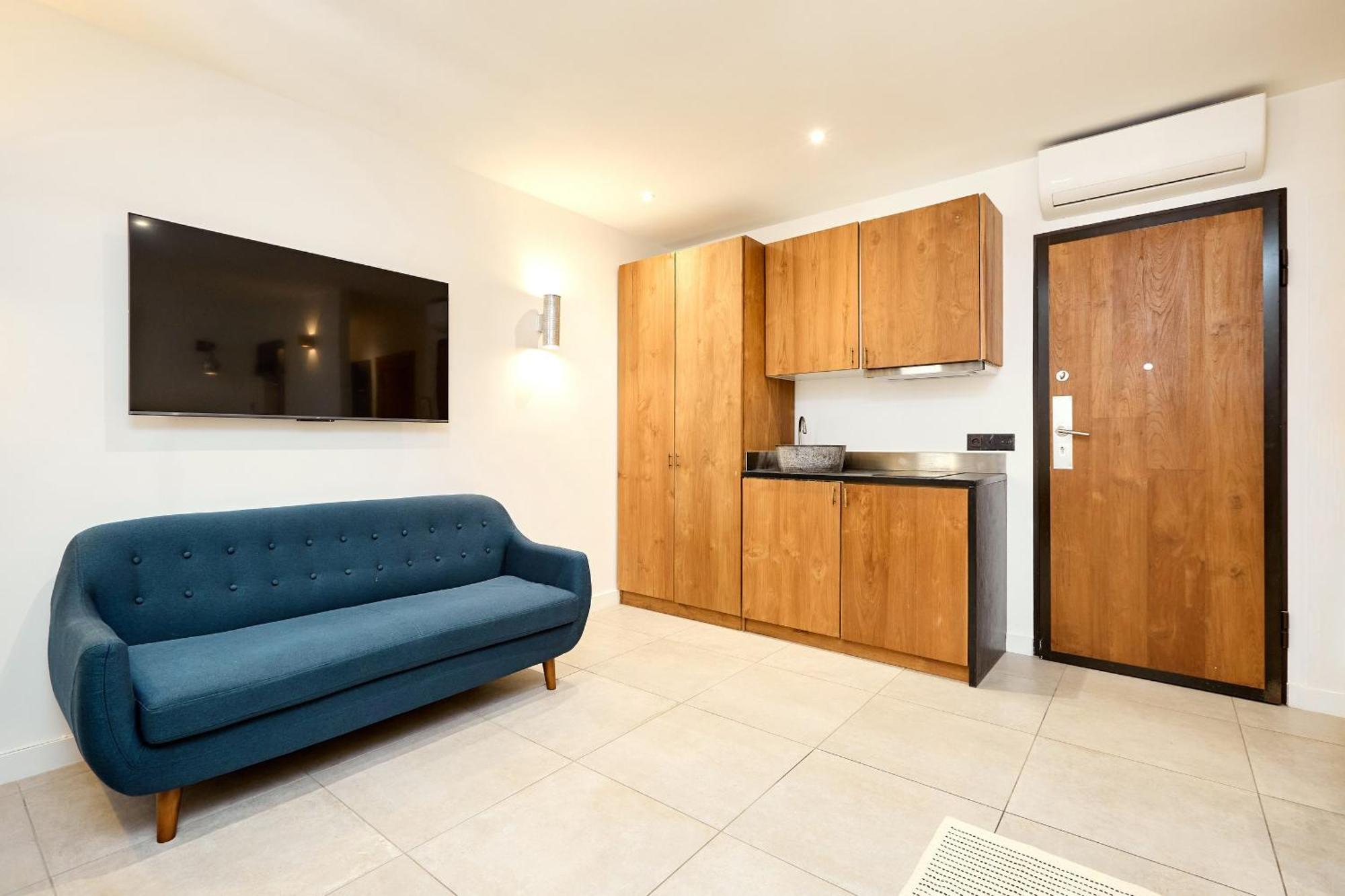 Alma Apartment *