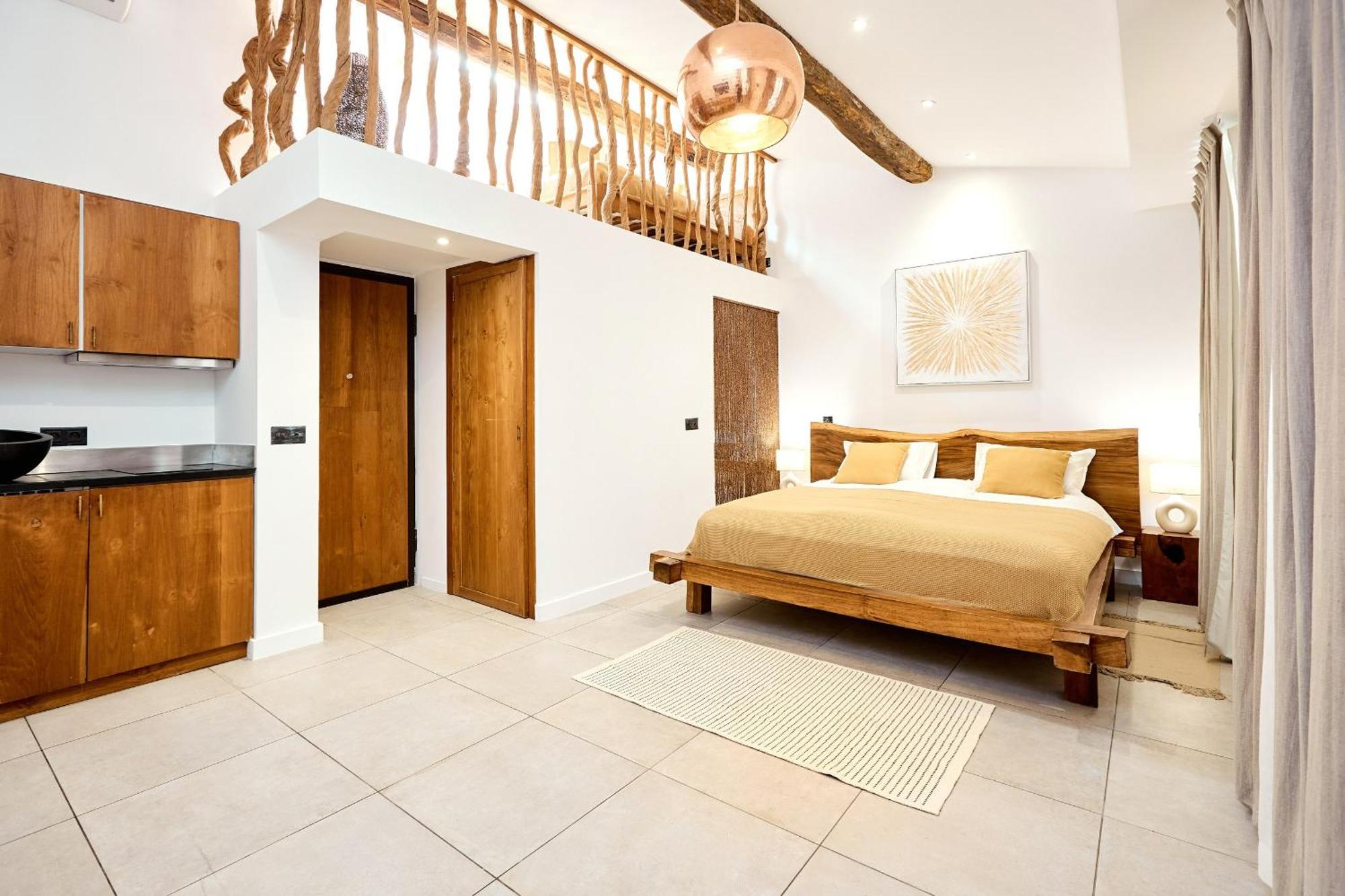 Apartment Alma *